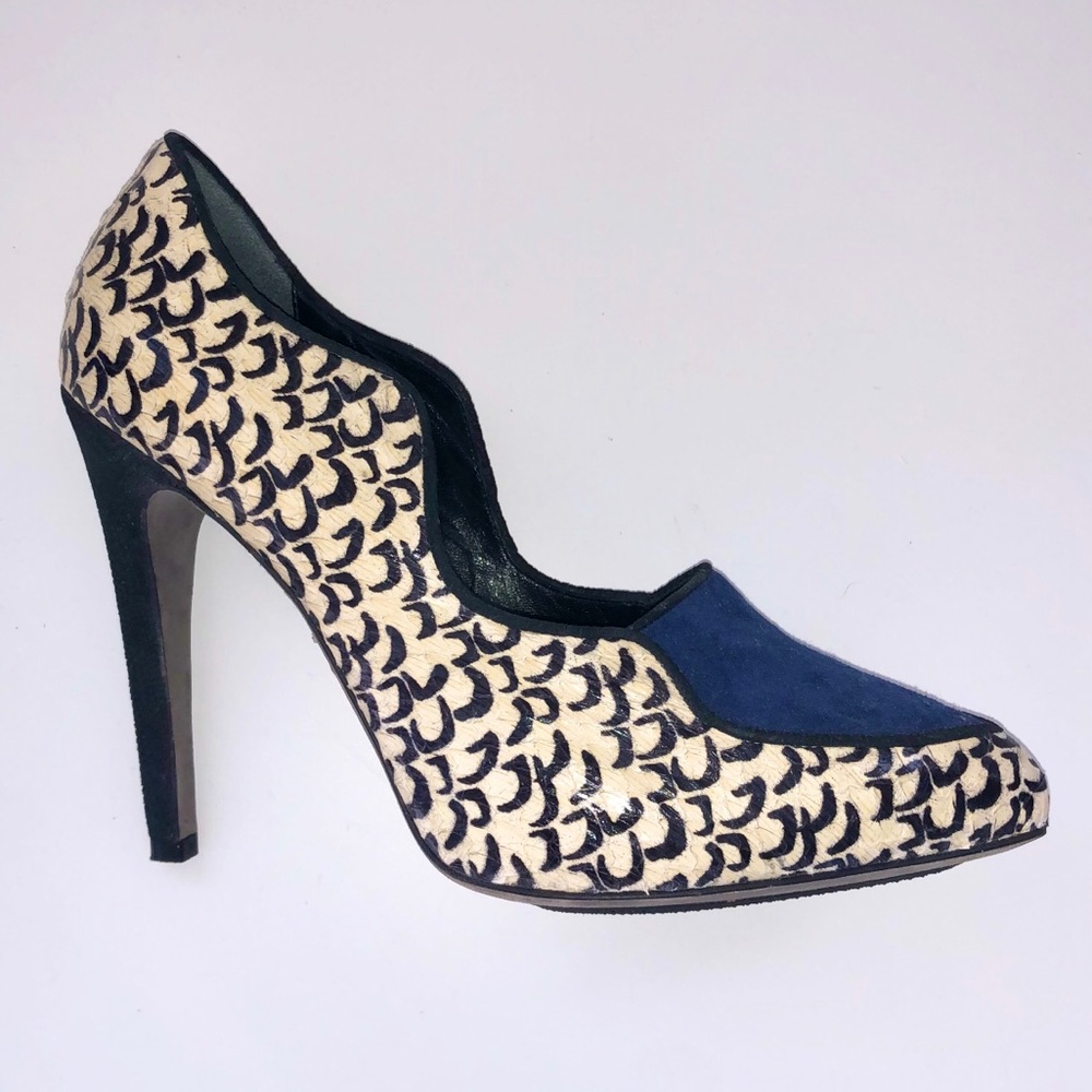 Aperlai heels size 9.5